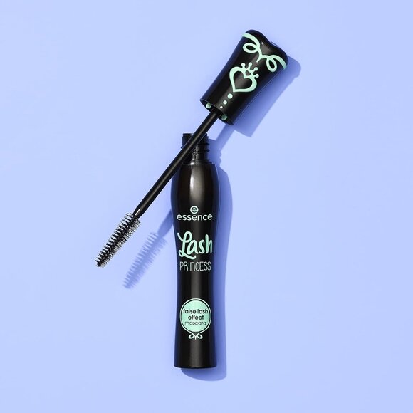 NWT essence Blk Lash Princess False Lash Effect Volumizing &Lengthening Mascara - Picture 2 of 11